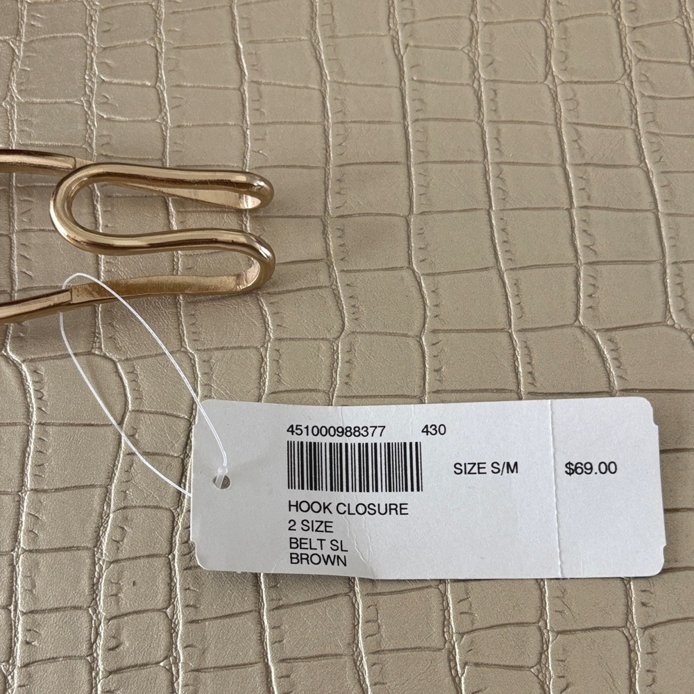 Chico's Gold Hook Closure Belt